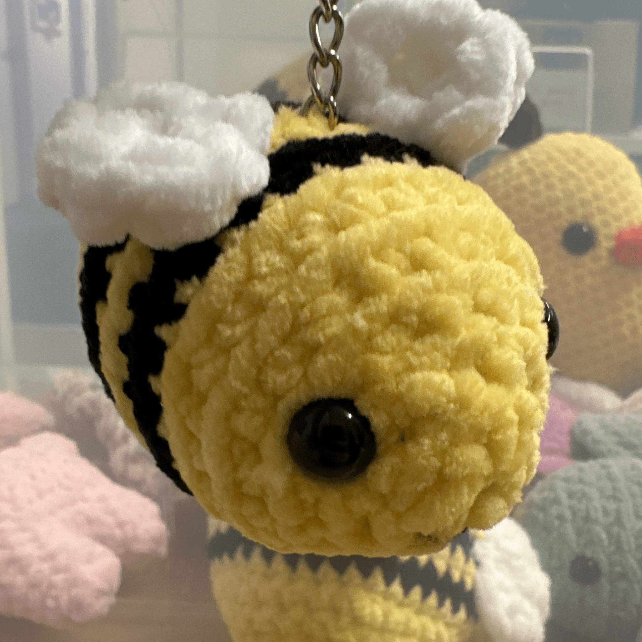 Bee Keyring image